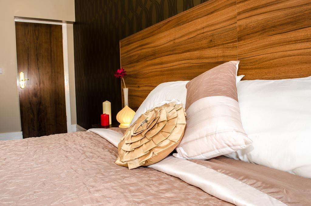 Trivelles Liverpool Room photo