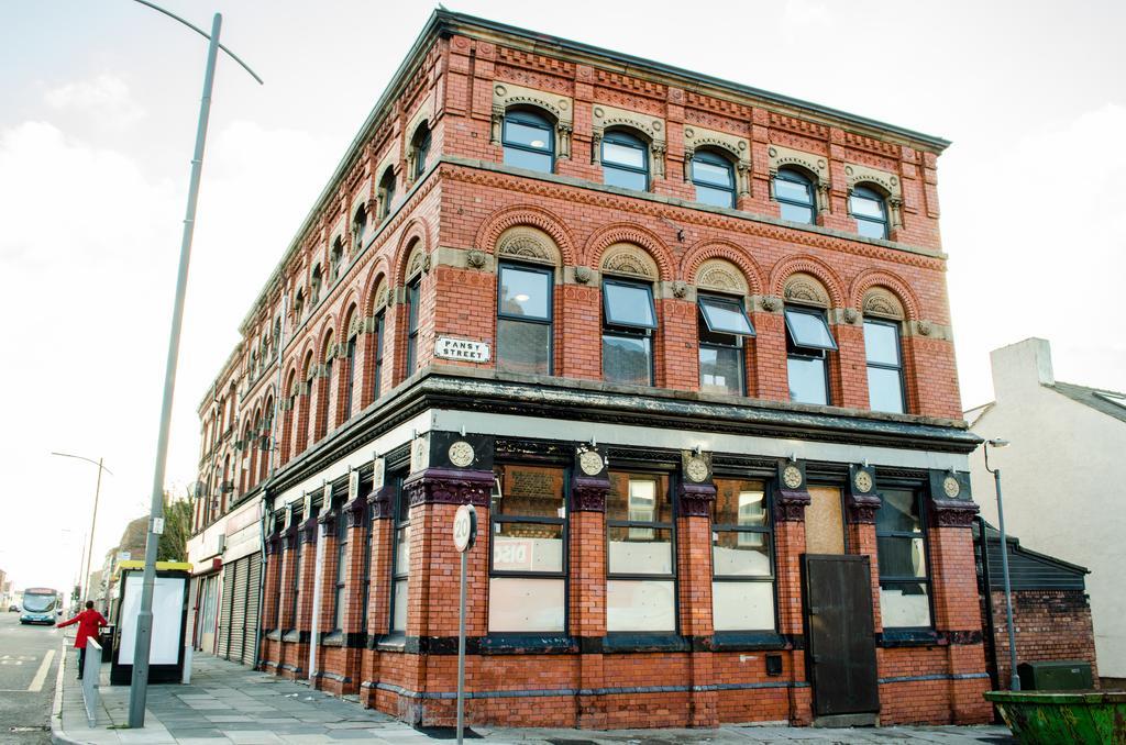 Trivelles Liverpool Exterior photo